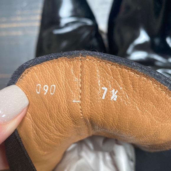 Versace Patent Leather Ankle Boots with Western Flair - A Wardrobe Must-Have! - Picture 10 of 17